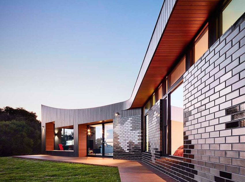 A Colorful Modern Home with Simple and Beautiful Lines in Waratah Bay by Hayne Wadley Architecture (11)