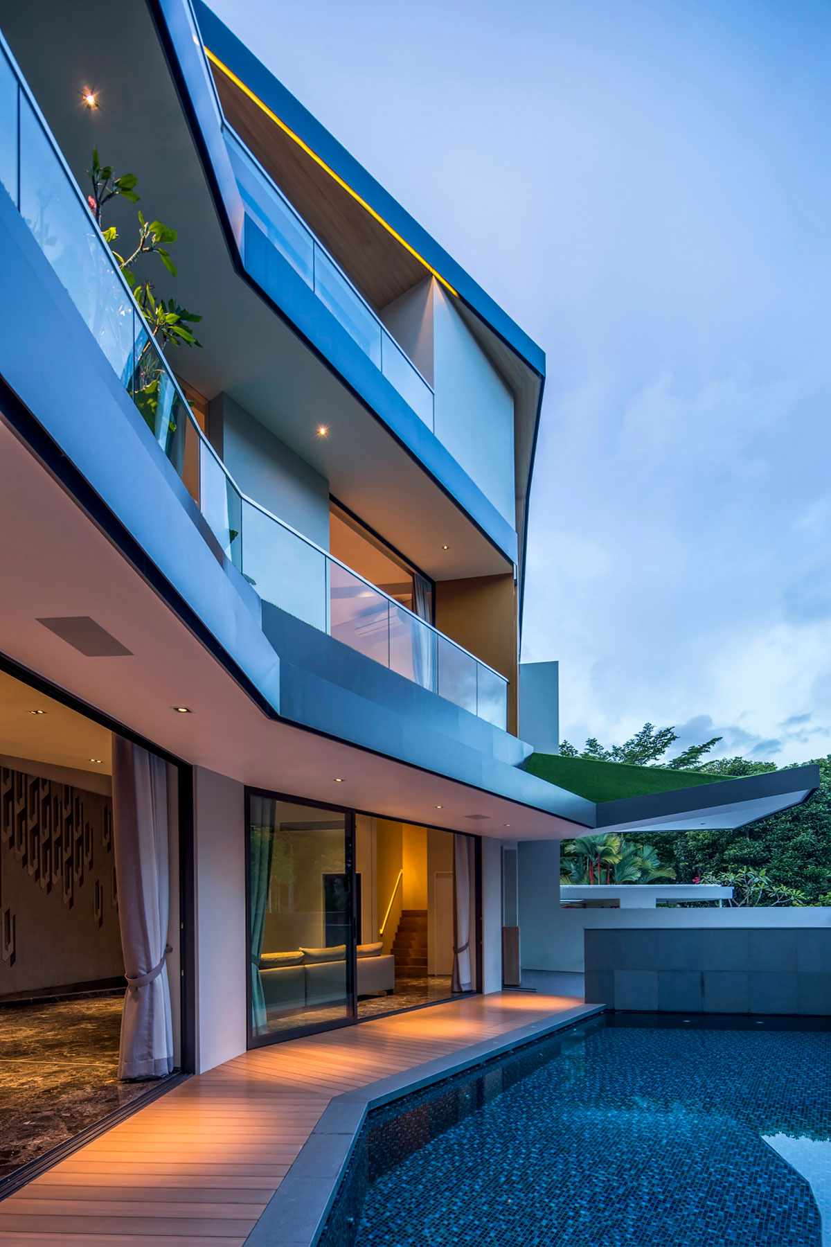 A Comfortable Contemporary House Surrounded by Mature Rain Trees and Quiet Walkways in Singapore by A D LAB (12)