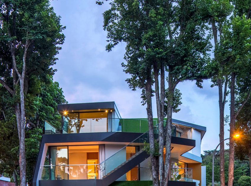 A Comfortable Contemporary House Surrounded by Mature Rain Trees and Quiet Walkways in Singapore by A D LAB (16)