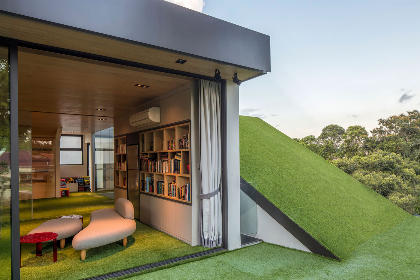 A Comfortable Contemporary House Surrounded by Mature Rain Trees and Quiet Walkways in Singapore by A D LAB (5)