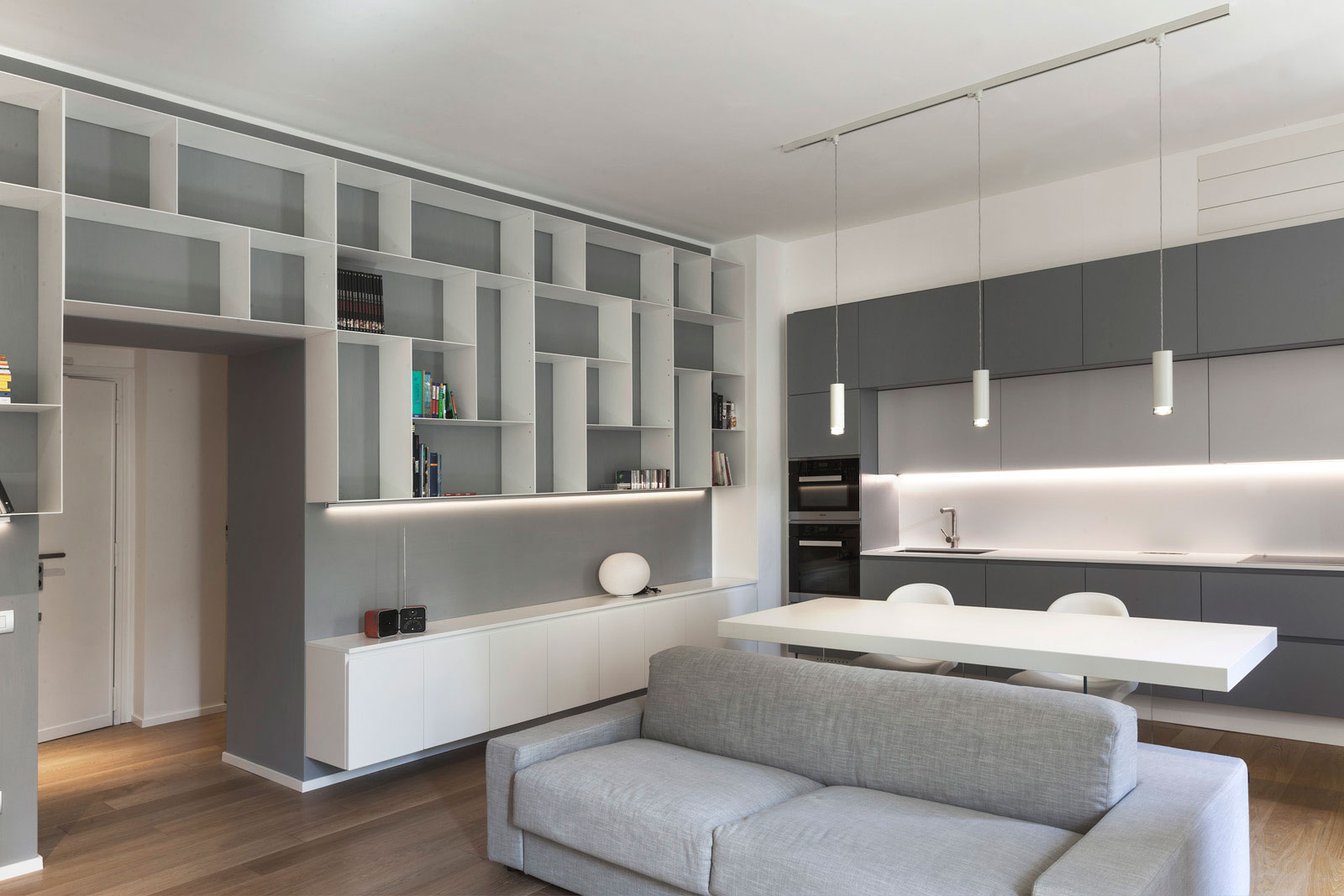 A Compact Yet Minimalist Apartment in Prati, Rome by Luca Peralta Studio (3)