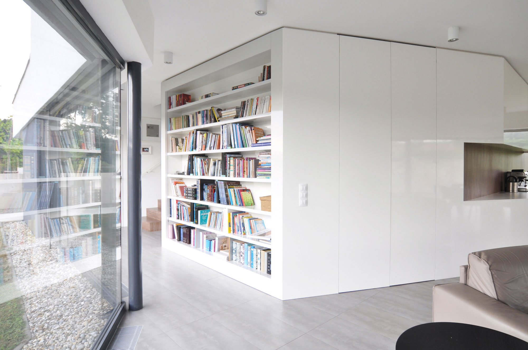 A Compact and Contemporary Family House in Hluboká nad Vltavou, Czech Republic by ATELIER 111 (10)