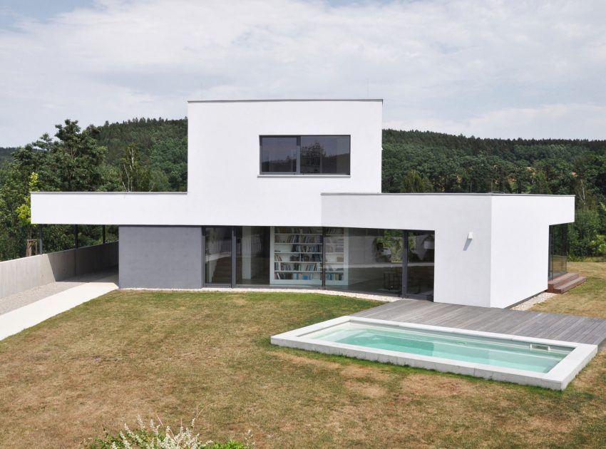 A Compact and Contemporary Family House in Hluboká nad Vltavou, Czech Republic by ATELIER 111 (5)