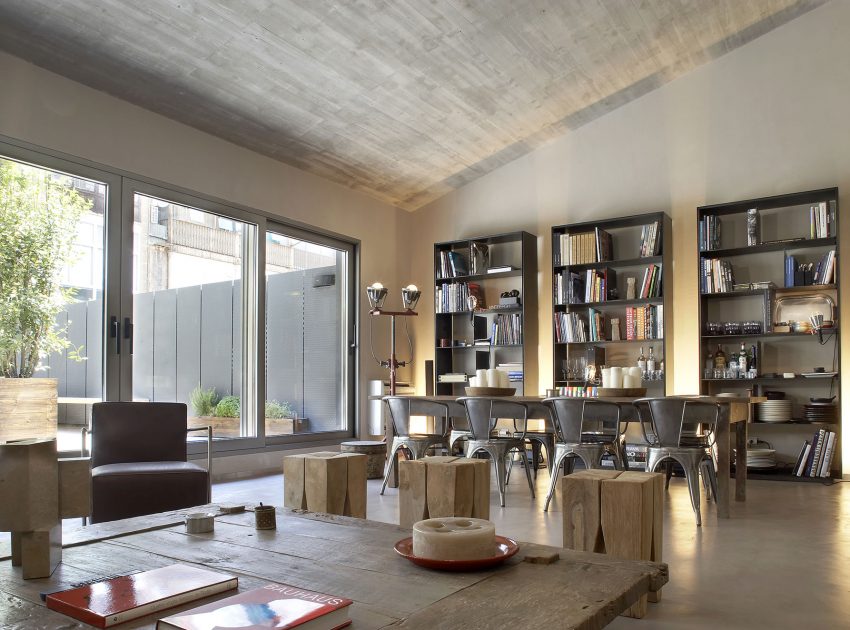 A Contemporary Apartment with Simple and Industrial Interiors in Barcelona by GCA Architects (8)