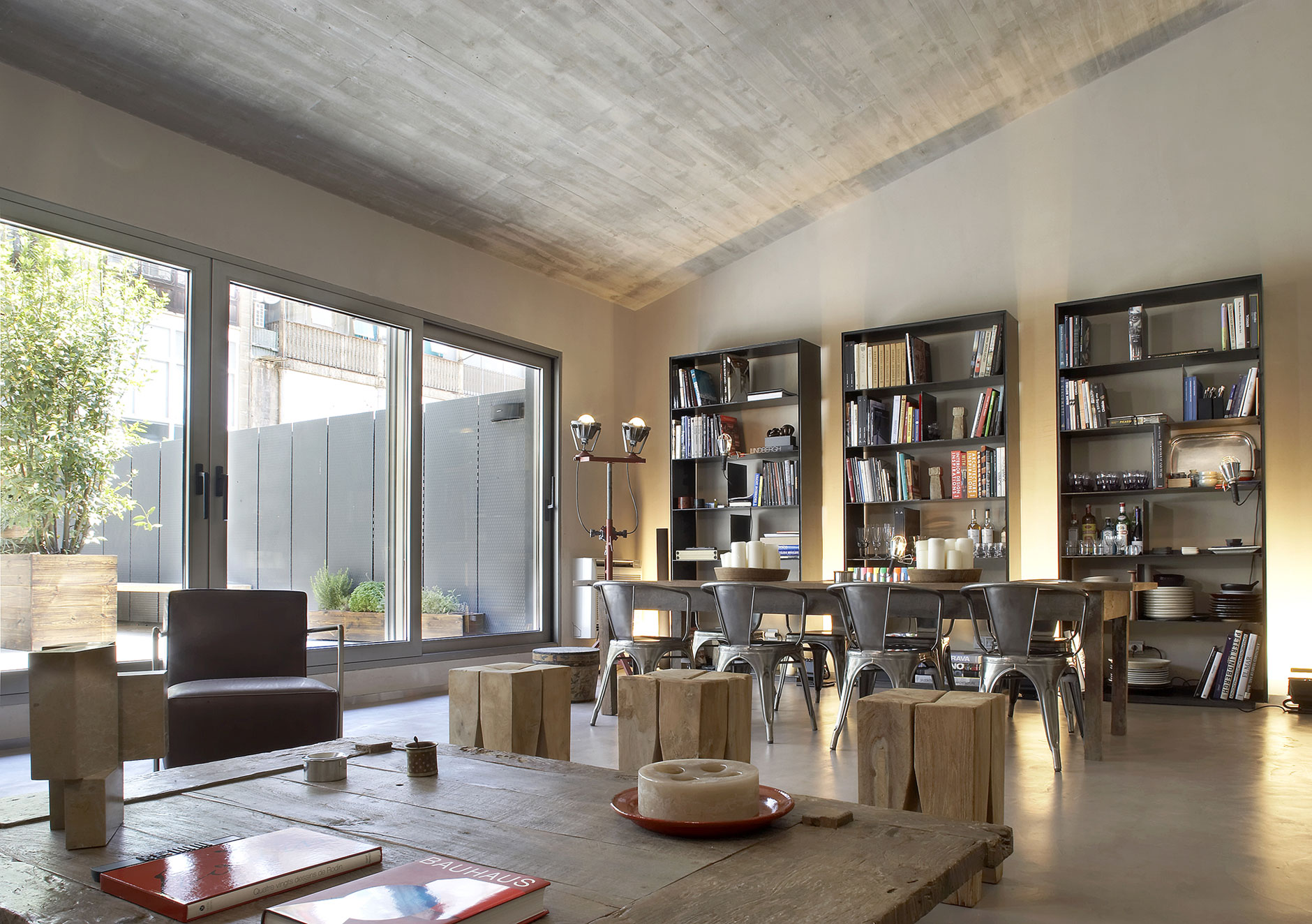 A Contemporary Apartment with Simple and Industrial Interiors in Barcelona by GCA Architects (8)