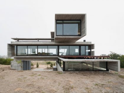 A Contemporary Concrete Home Made of Three Stacked Volumes in La Costa Partido