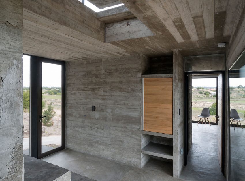 A Contemporary Concrete Home Made of Three Stacked Volumes in La Costa Partido by Luciano Kruk Arquitectos (11)