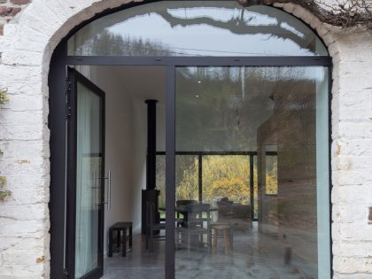 A Contemporary Extension for an Elegant Eighteenth-Century Home in Profondeville, Belgium by Puzzle’s Architecture (12)