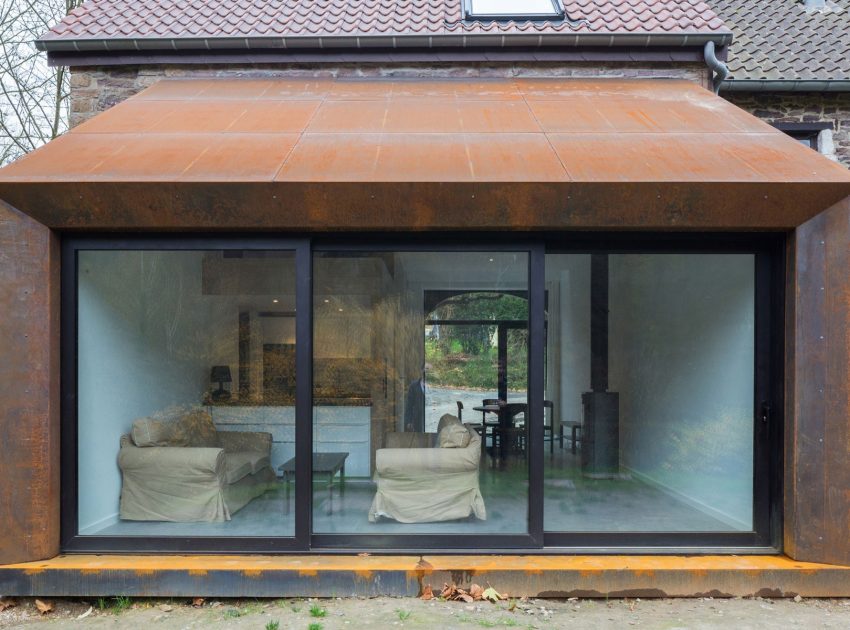 A Contemporary Extension for an Elegant Eighteenth-Century Home in Profondeville, Belgium by Puzzle’s Architecture (3)