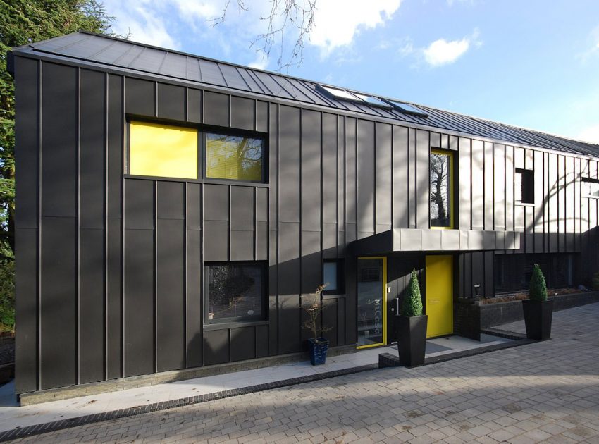 A Contemporary Family Home with Strong and Vibrant Interiors in Hertfordshire by Stephen Davy Peter Smith Architects (2)