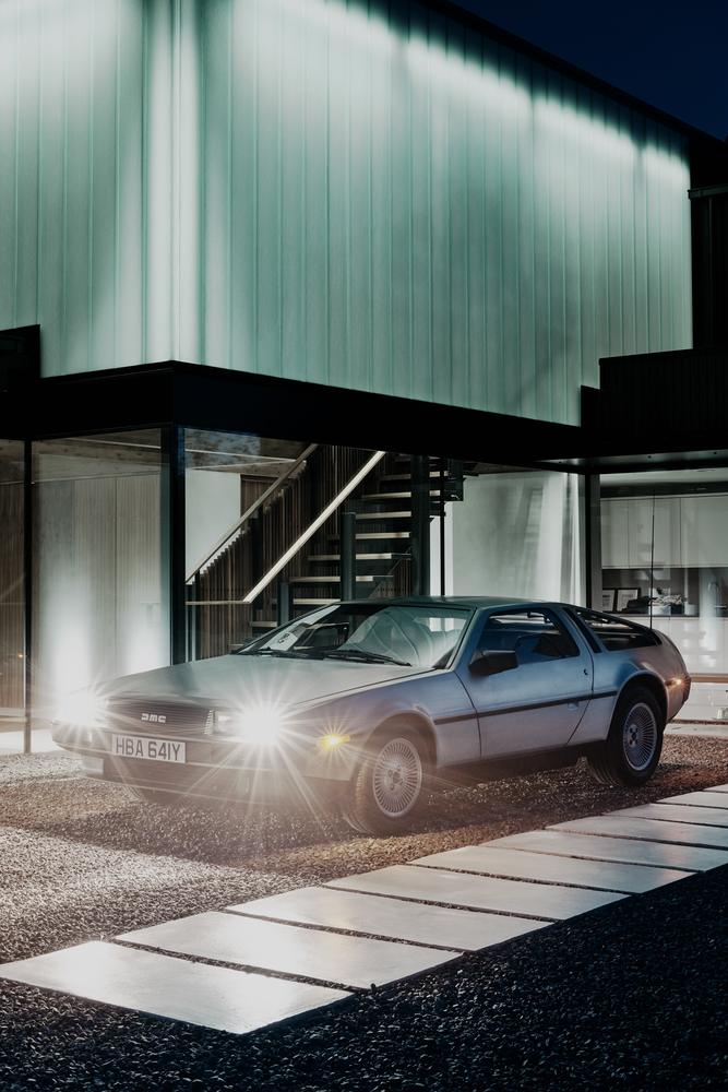 A Contemporary Family Home with a Pair of Mono-Pitched Volumes in South Wales by Hyde + Hyde Architects (17)