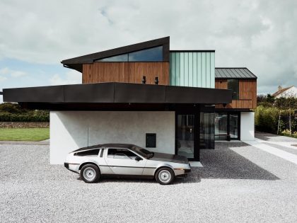 A Contemporary Family Home with a Pair of Mono-Pitched Volumes in South Wales by Hyde + Hyde Architects (3)