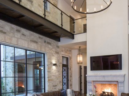 A Striking Contemporary Home with Rustic Style and Steel Elements in Austin, Texas by Vanguard Studio Inc (2)
