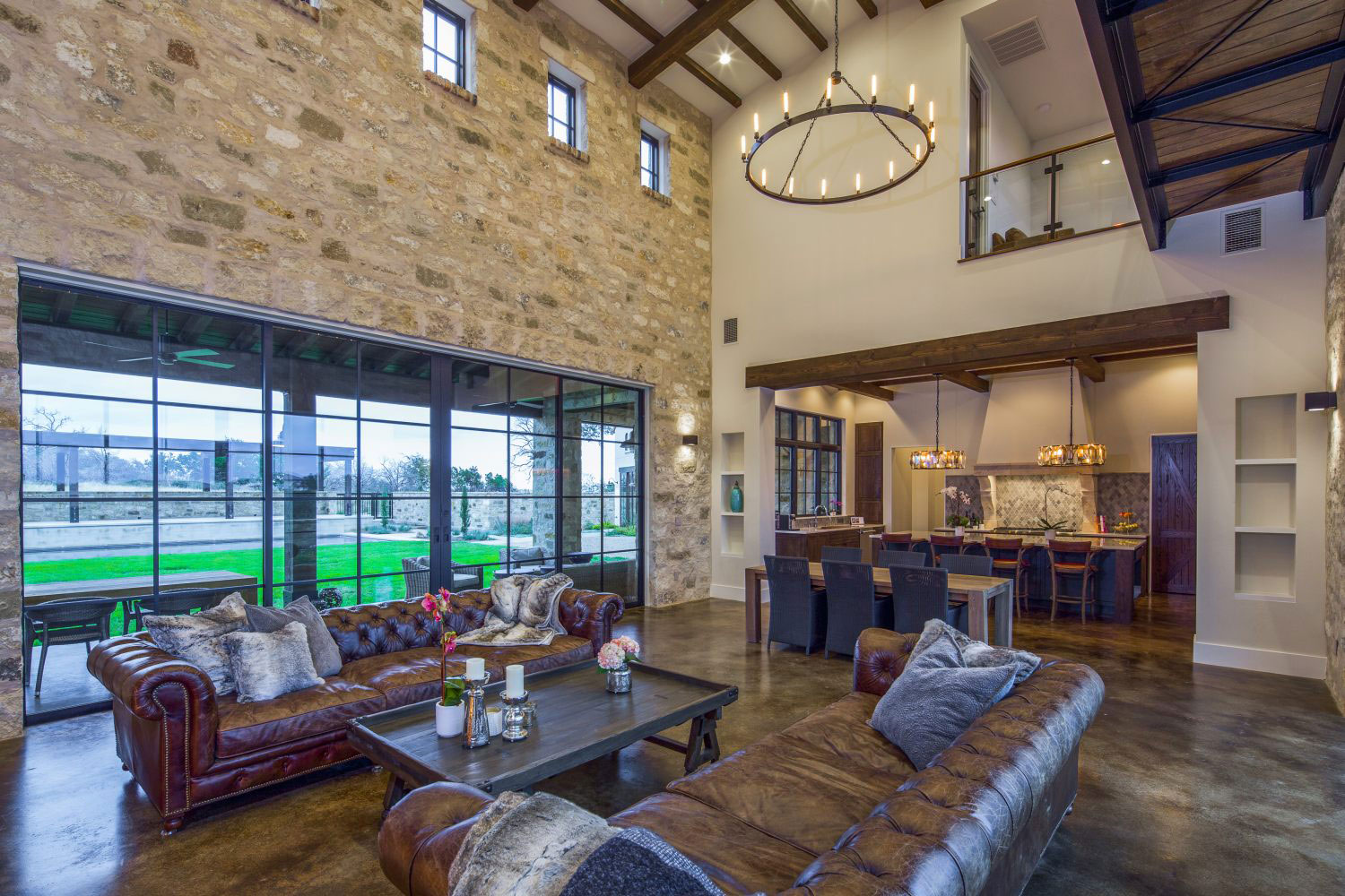 A Striking Contemporary Home with Rustic Style and Steel Elements in Austin, Texas by Vanguard Studio Inc (5)