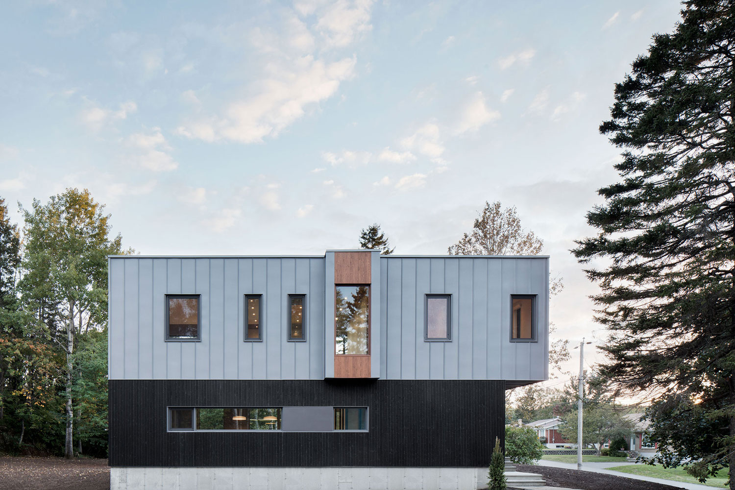 A Contemporary Home Combines Wood and Steel Panelling in Rimouski by NatureHumaine (5)