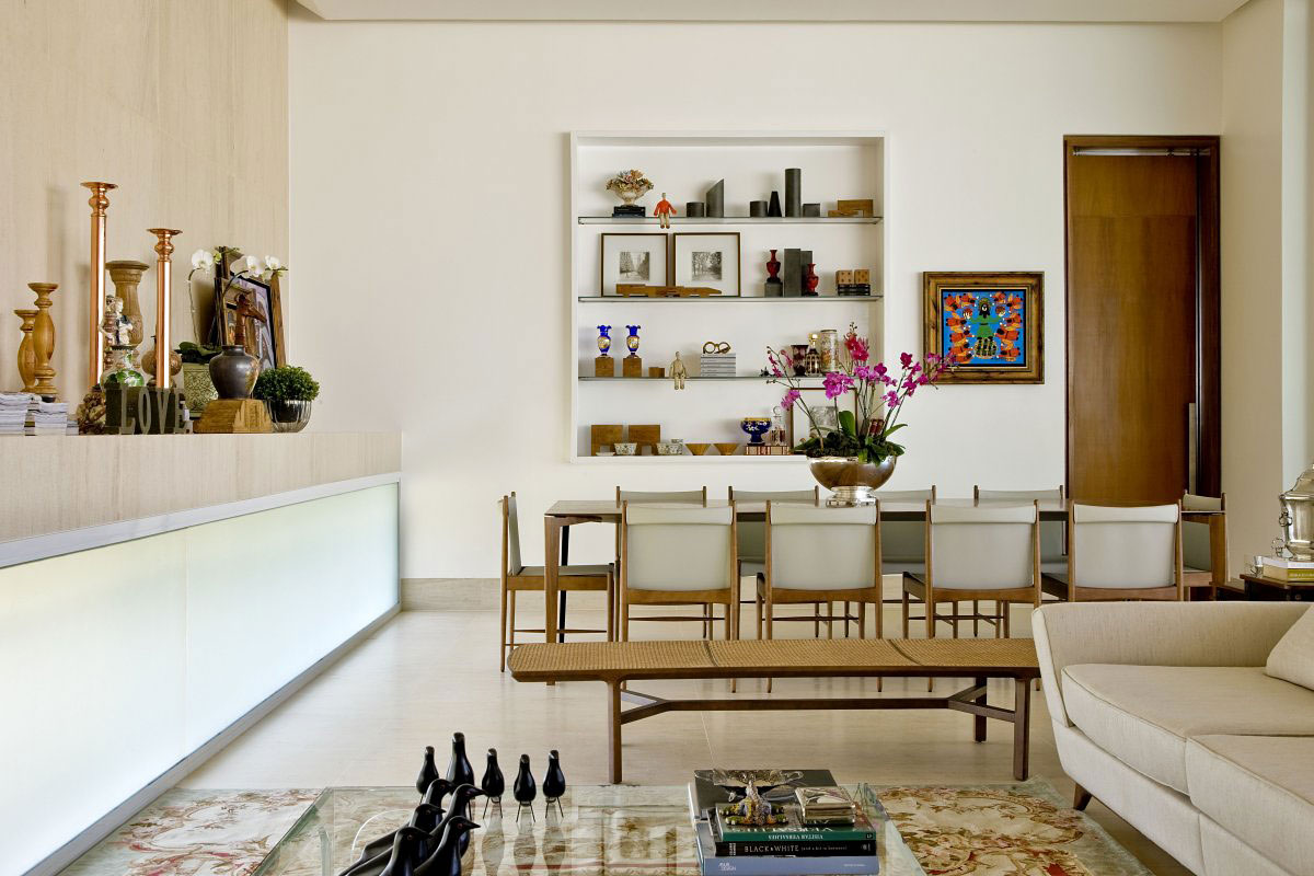 A Contemporary Home Composed by Streamlined Structure with Eclectic Interiors in Goiania by Leo Romano (10)