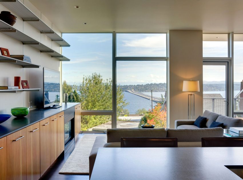 A Contemporary Home Overlooking Lake Washington and the Cascade Mountains in Seattle by David Coleman Architecture (10)