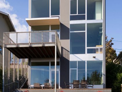 A Contemporary Home Overlooking Lake Washington and the Cascade Mountains in Seattle by David Coleman Architecture (2)