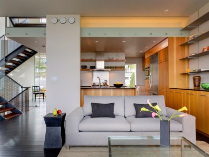 A Contemporary Home Overlooking Lake Washington and the Cascade Mountains in Seattle by David Coleman Architecture (9)