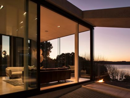 A Contemporary Home with Combination of Concrete and Glass Materials on Herne Bay Road by Daniel Marshall Architects (8)