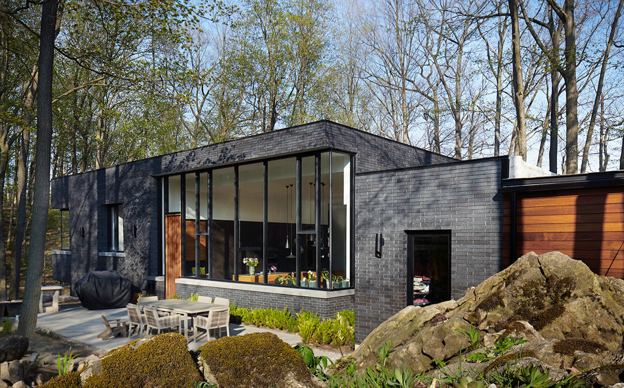 A Stylish Modern Dark Brick Home in the Lush Forests of Dundas, Ontario by Setless Architecture (1)