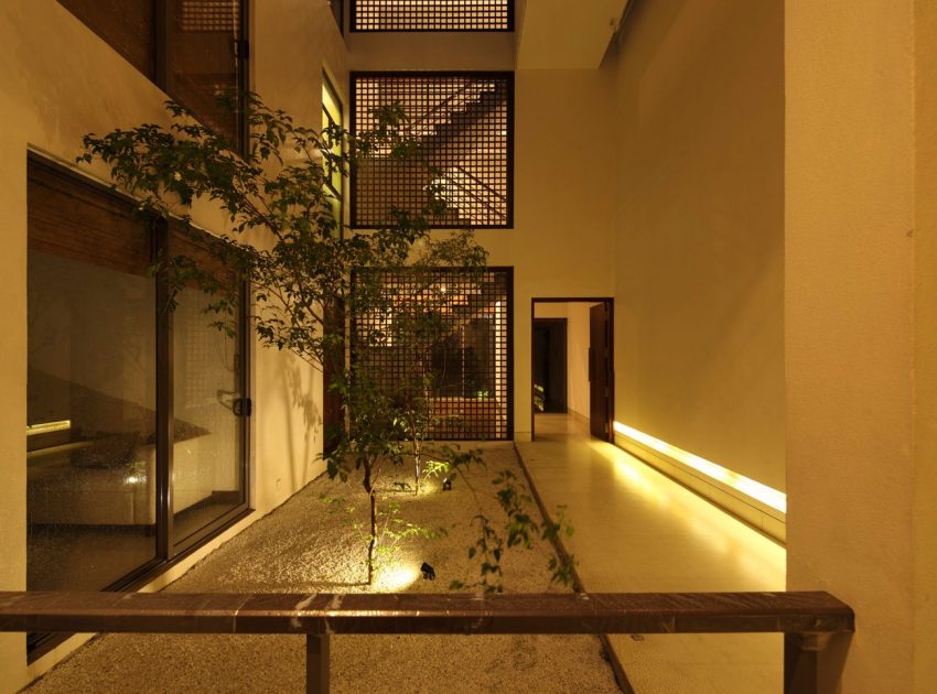 A Contemporary Home with Private Spaces and Natural Light in Colombo, Sri Lanka by KWA Architects (13)
