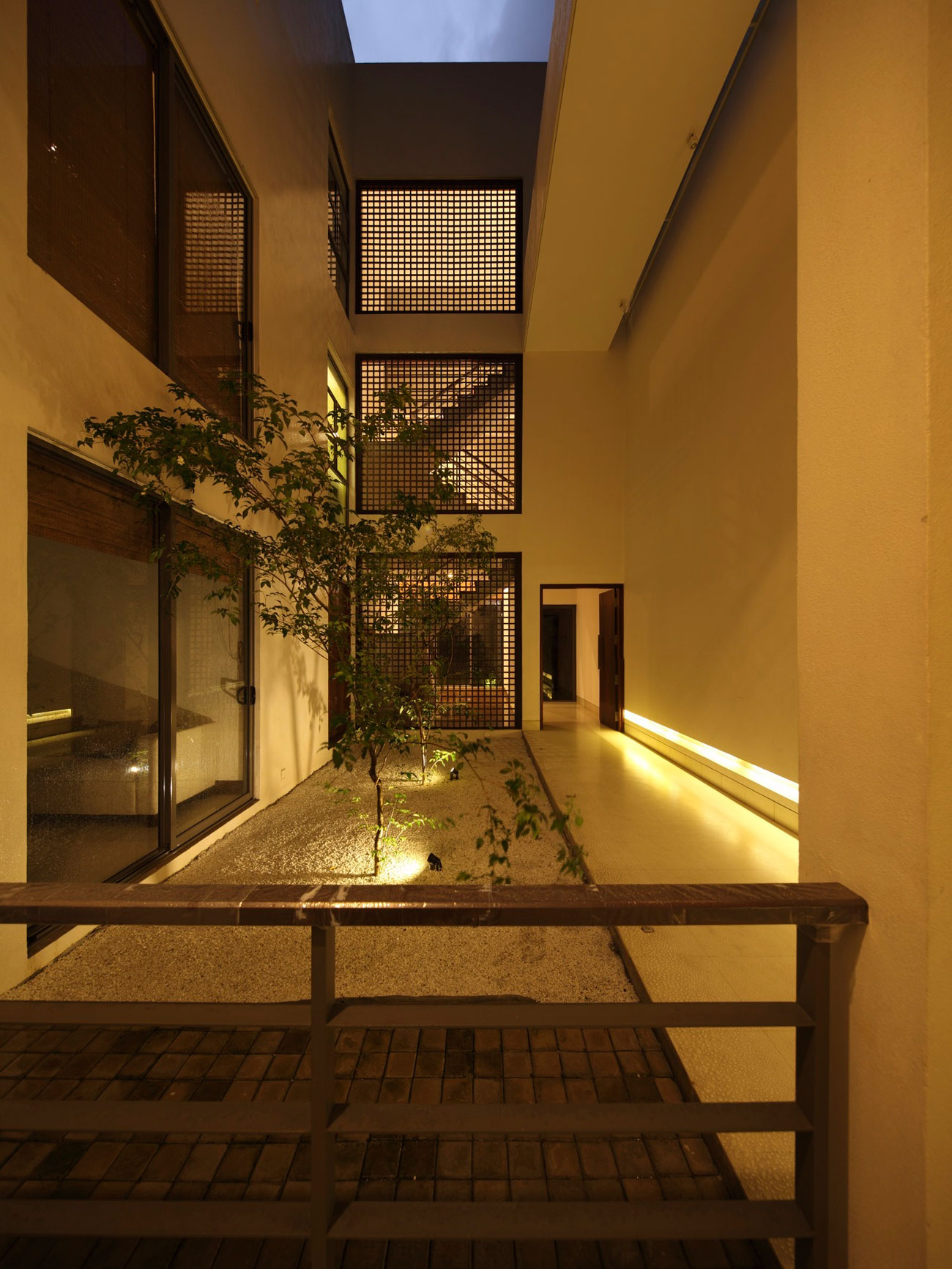 A Contemporary Home with Private Spaces and Natural Light in Colombo, Sri Lanka by KWA Architects (13)
