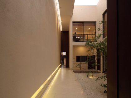 A Contemporary Home with Private Spaces and Natural Light in Colombo, Sri Lanka by KWA Architects (14)