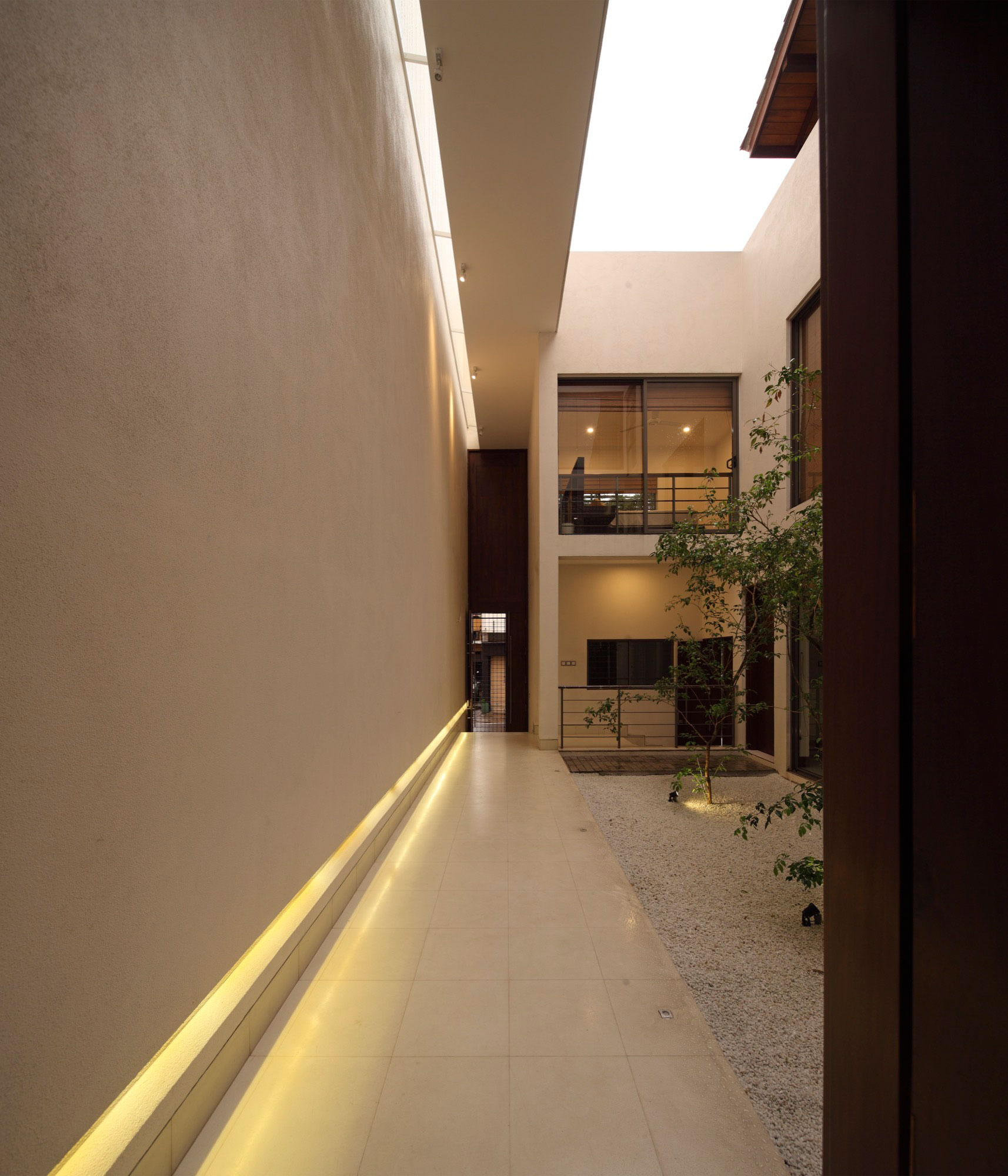 A Contemporary Home with Private Spaces and Natural Light in Colombo, Sri Lanka by KWA Architects (14)