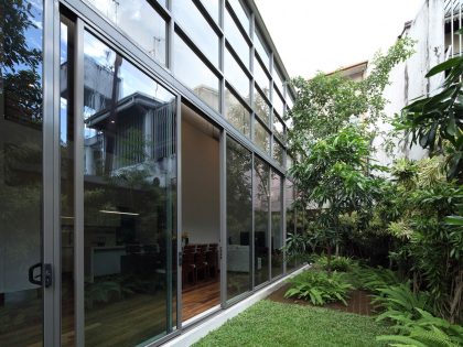 A Contemporary Home with Private Spaces and Natural Light in Colombo, Sri Lanka by KWA Architects (2)