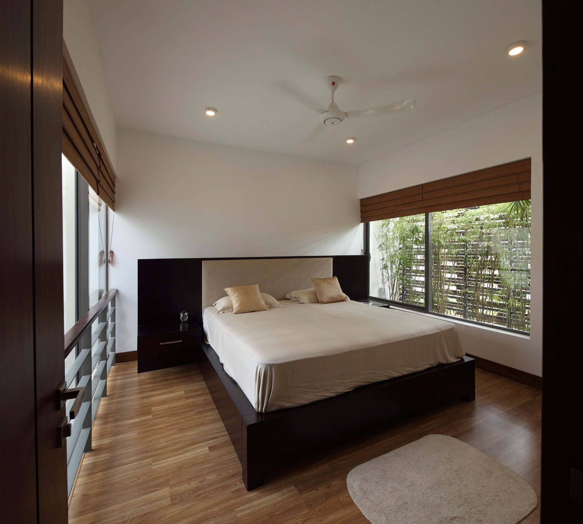 A Contemporary Home with Private Spaces and Natural Light in Colombo, Sri Lanka by KWA Architects (8)