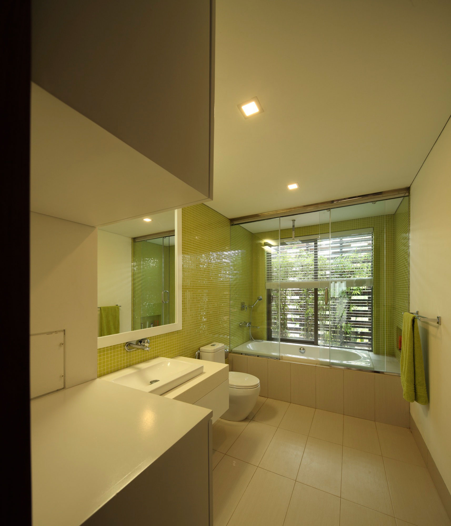 A Contemporary Home with Private Spaces and Natural Light in Colombo, Sri Lanka by KWA Architects (9)