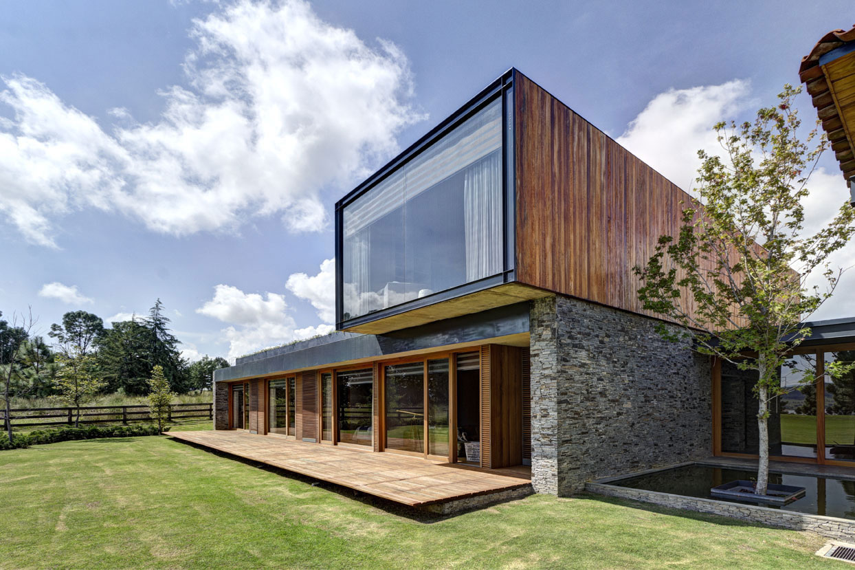 A Contemporary Home with Rustic Elements of Wood and Stone in Mexico by Elías Rizo Arquitectos (1)