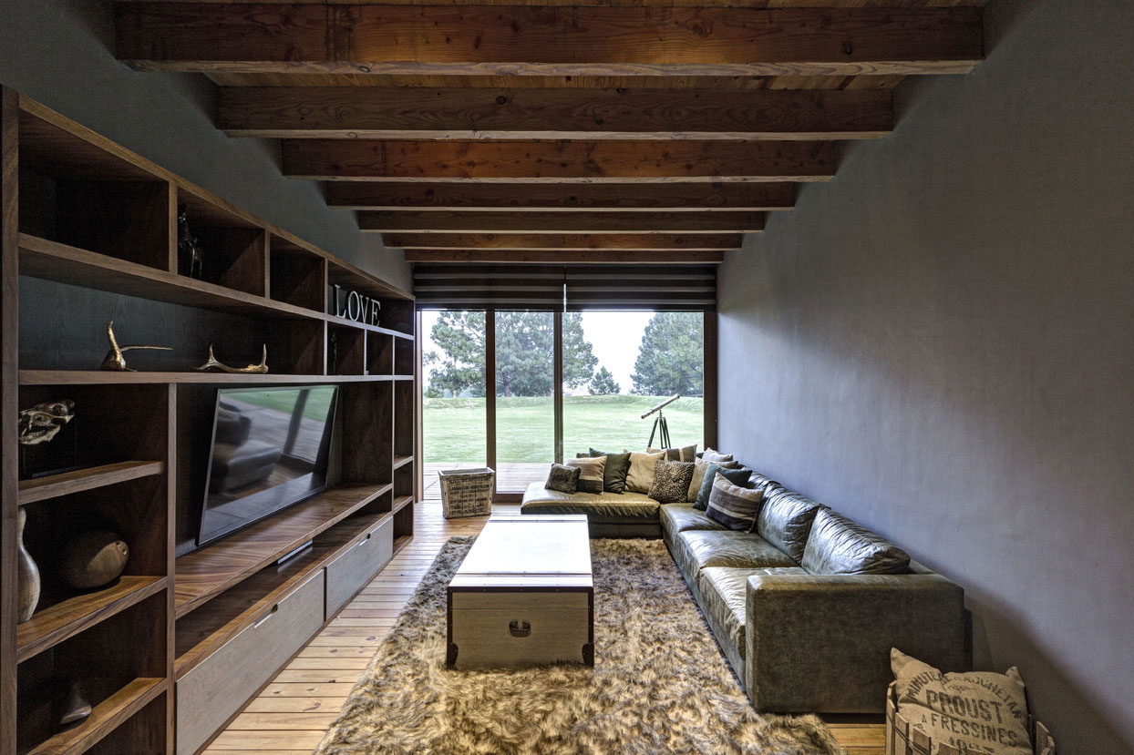 A Contemporary Home with Rustic Elements of Wood and Stone in Mexico by Elías Rizo Arquitectos (11)
