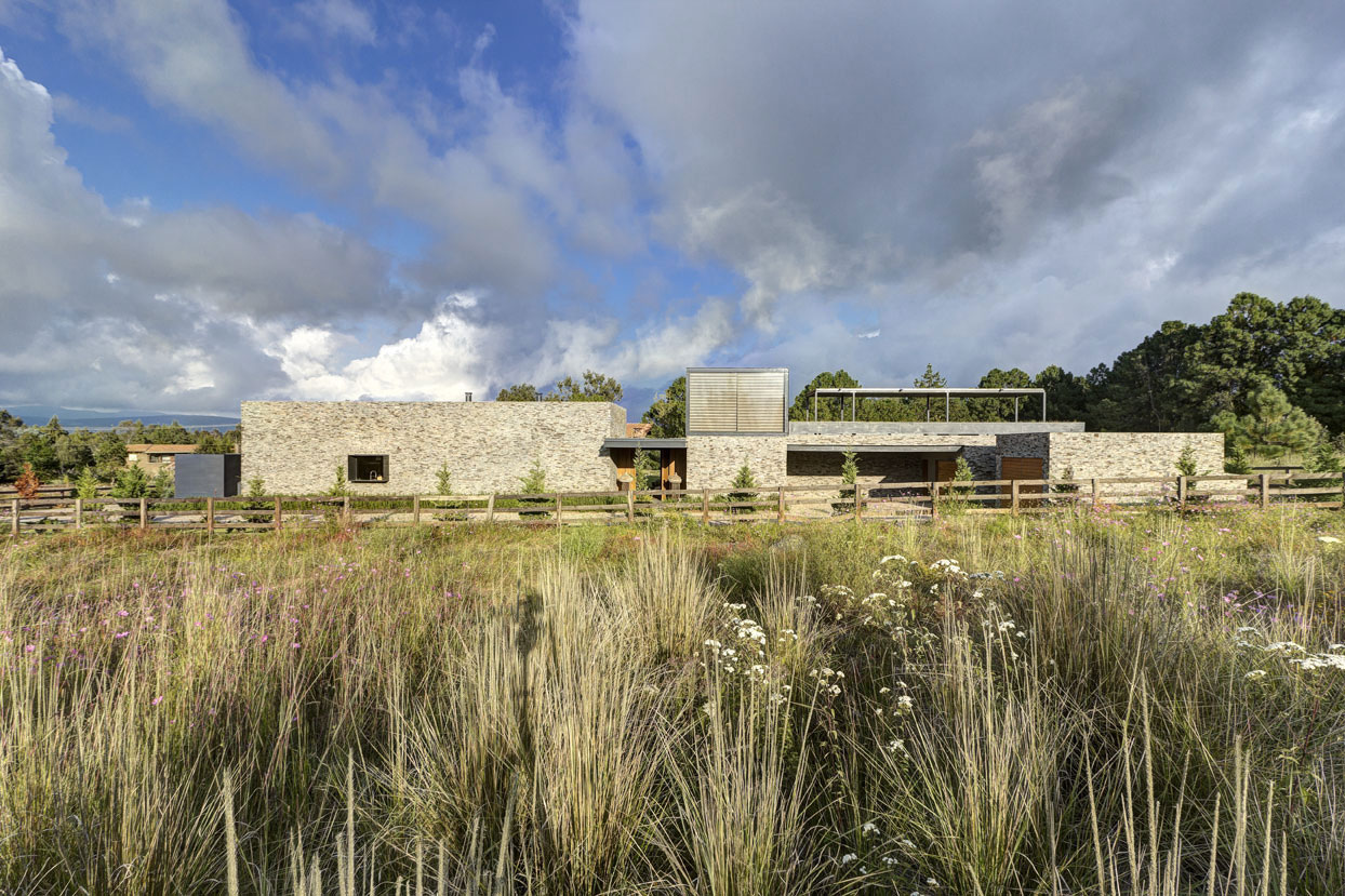 A Contemporary Home with Rustic Elements of Wood and Stone in Mexico by Elías Rizo Arquitectos (3)