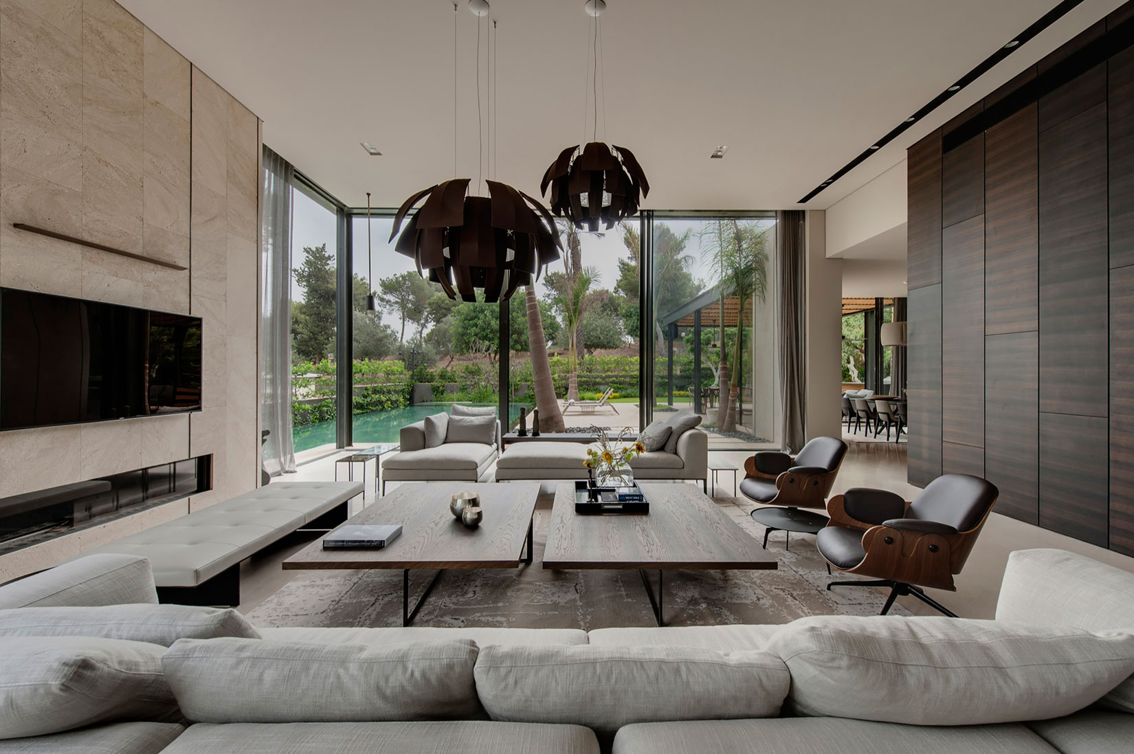 A Contemporary Home with Sliding Glass Doors and Green Stone Pool in Israel by Eran Binderman & Rama Dotan (12)