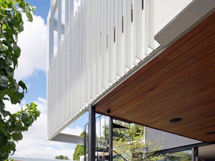 A Stylish Contemporary Home with a Dramatic Landscaping Program in Caulfield by Bower Architecture (4)