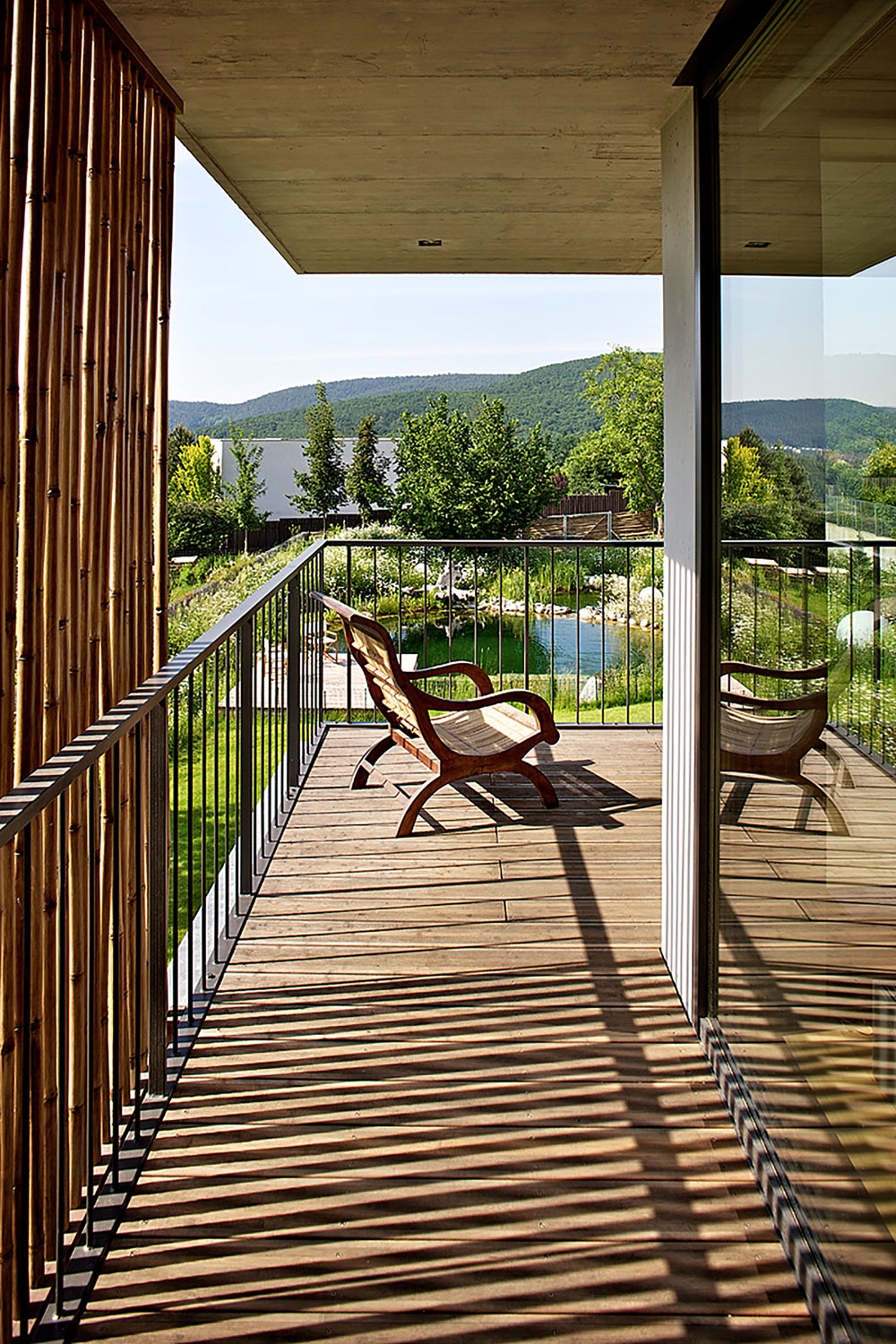 A Contemporary Home with a Perfect Roof Terrace in Brno, Czech Republic by Atelier Stepan (10)