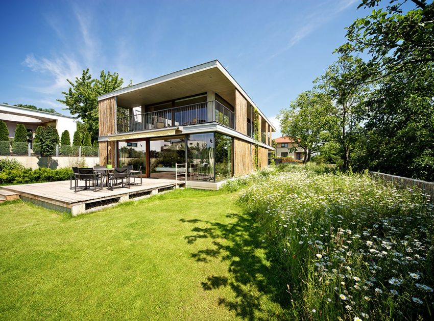 A Contemporary Home with a Perfect Roof Terrace in Brno, Czech Republic by Atelier Stepan (6)