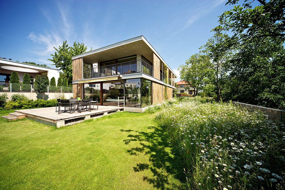 A Contemporary Home with a Perfect Roof Terrace in Brno, Czech Republic by Atelier Stepan (6)