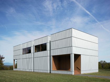 A Contemporary House Constructed of Wood and Metal-Clad for Two Art Collectors in Ancram by HHF Architects & Ai Weiwei (1)