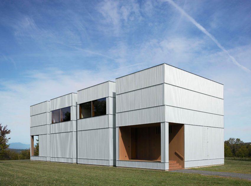 A Contemporary House Constructed of Wood and Metal-Clad for Two Art Collectors in Ancram by HHF Architects & Ai Weiwei (1)
