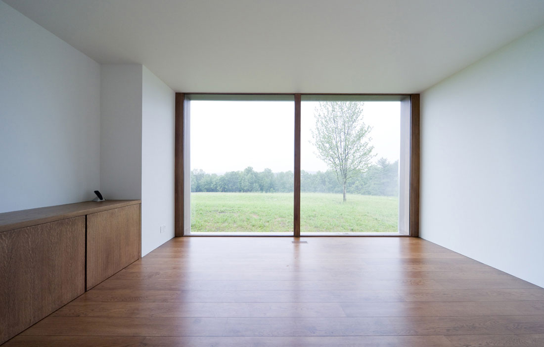 A Contemporary House Constructed of Wood and Metal-Clad for Two Art Collectors in Ancram by HHF Architects & Ai Weiwei (20)