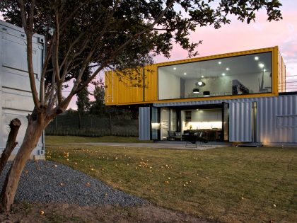A Stylish Contemporary House Made of Four Shipping Containers in the Primavera Forest by S+ Diseño (1)