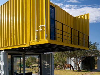 A Stylish Contemporary House Made of Four Shipping Containers in the Primavera Forest by S+ Diseño (8)