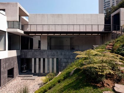 A Contemporary House Made of Wood, Concrete and Volcanic Stone in Mexico City by Materia Arquitectonica (5)