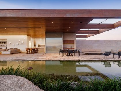 A Contemporary House with Both Opaque and Transparent Facades in São Paulo, Brazil