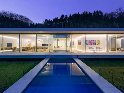 A Contemporary House with Lots of Glass, Steel and Concrete in Thuringia, Germany by Paul de Ruiter Architects (14)