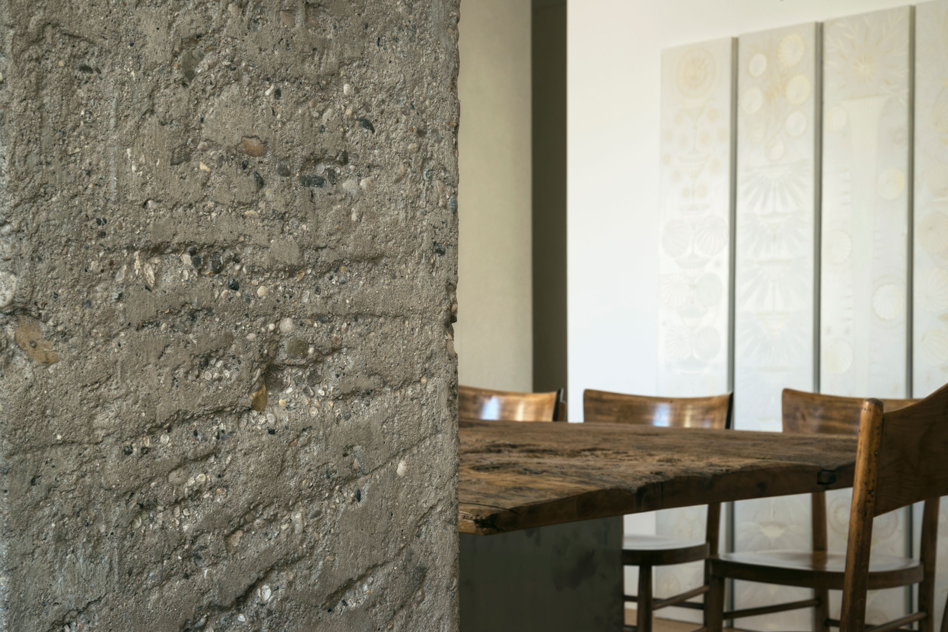 A Contemporary House with Strong and Warm Materials in Treviso, Italy by Gobbo Architetti (6)