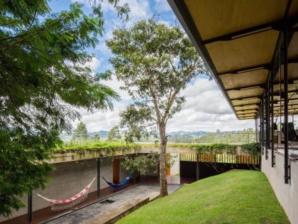 A Contemporary Mountainside Home in the Stunning Hills of Santo Antônio do Pinhal by H+F Arquitetos (11)